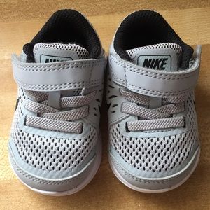 Nike shoes(US 2C)